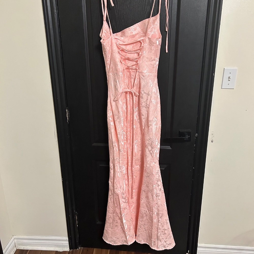 Pink large dress - Picture 3 of 5
